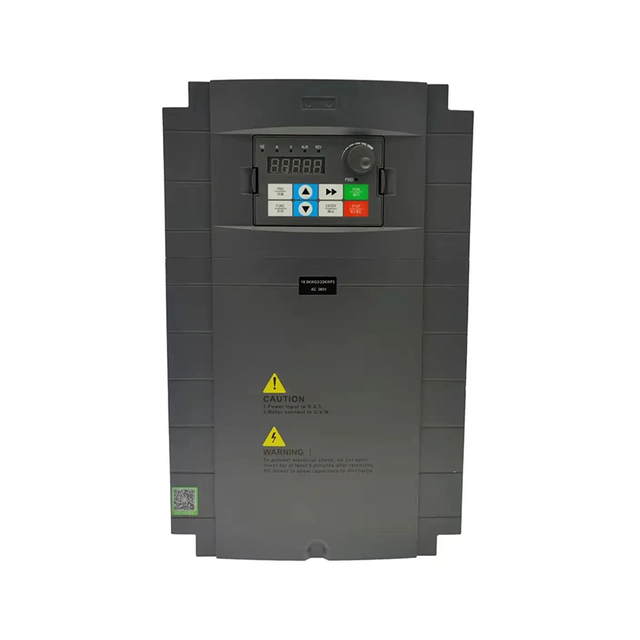 محرك التردد المتغير VFD عاكس ومحول إدخال المرحلة الفردية 220V لإخراج 3 مراحل 380V 5.5KW 7.5KW 11KW