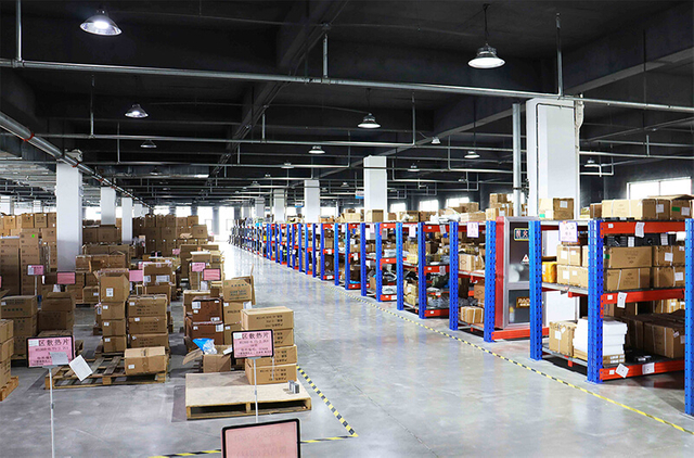 Workshop-Raw-Material-Warehouse