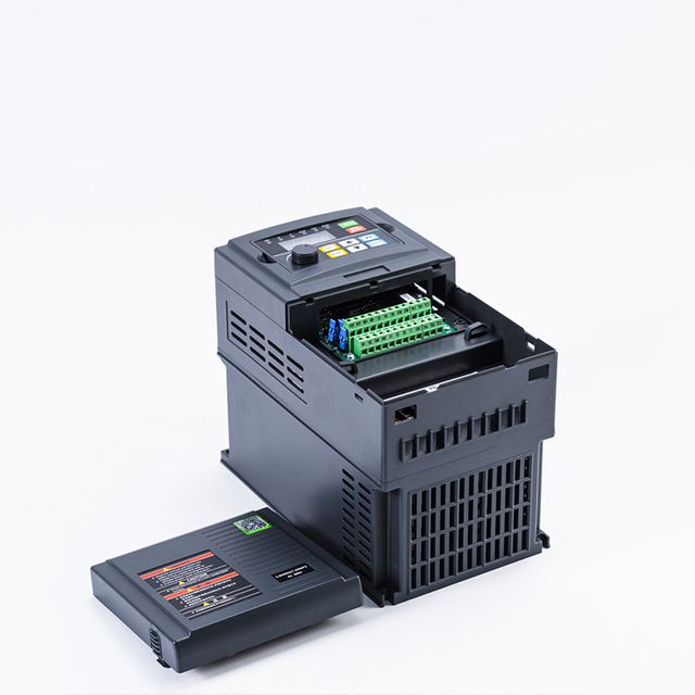 Solar Water Pump Variable Frequency Drive VFD Inverter&Converter 220V 0.75KW 1.5KW 2.2KW Input 1 Phase to Output 3 Phases