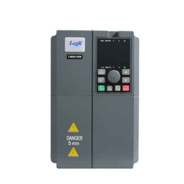 VFD Variable Frequency Drive 220V 4.0KW 5.5KW Input 3 Phases to Output 3 Phases