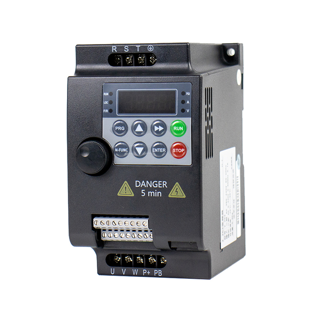 VFD Variabel Frekuensi Drive 220V 0.75kW Input 1 Fase Untuk Menggunakan Pengontrol Kecepatan Motor 3 Fase